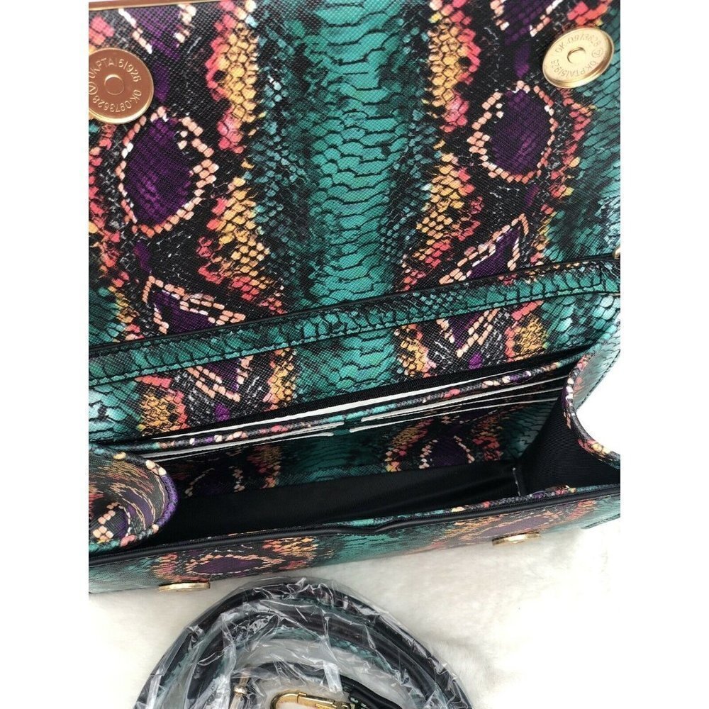 Save The Girls Phone Crossbody w/ Touchscreen Access Multicolor - Picture 4 of 4